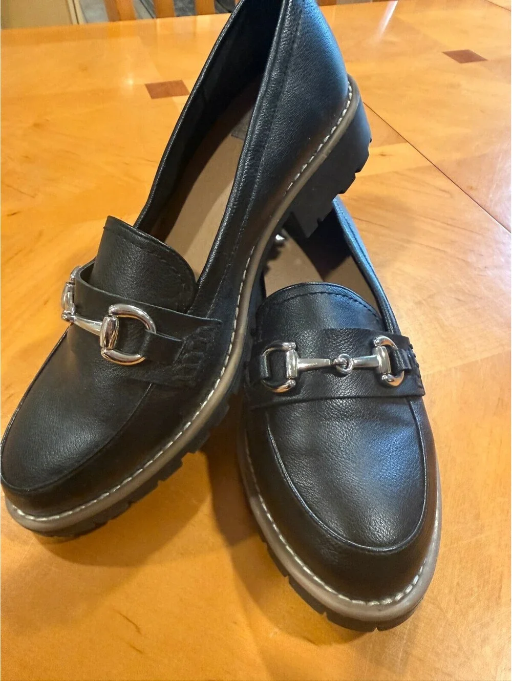 Dolce Vita Black Horsebit Loafers SZ 8 Women’s Lug Sole Silver Hardware Preppy